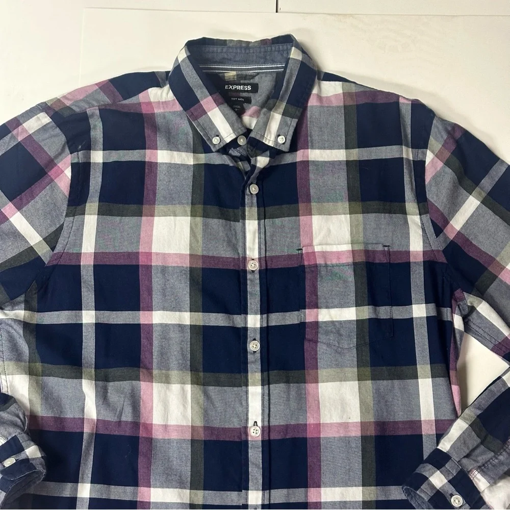 Express Men's soft wash purple and blue plaid long sleeve button-up shirt. - Picture 3 of 7